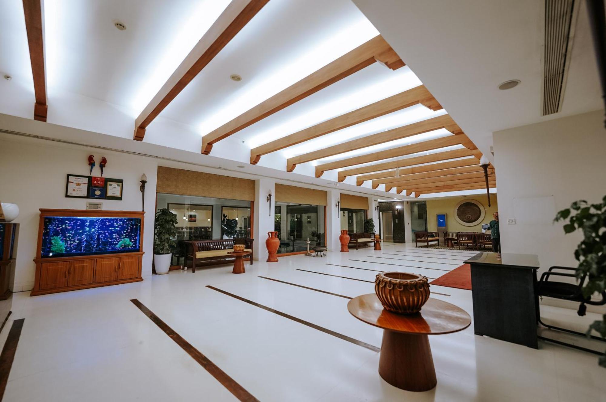 Hotel Devaragam By K P Namboodiri'S Ґуруваюр Екстер'єр фото
