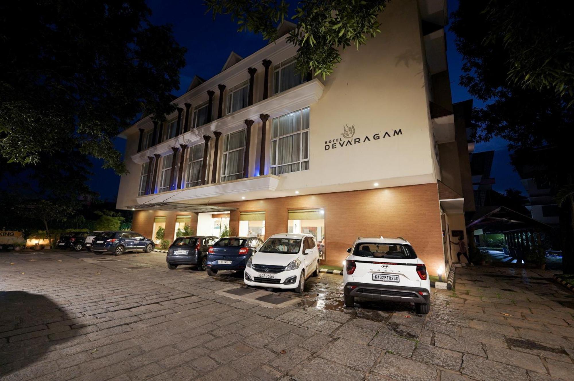 Hotel Devaragam By K P Namboodiri'S Ґуруваюр Екстер'єр фото
